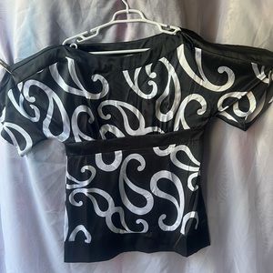 White House Black Market Large RN111469